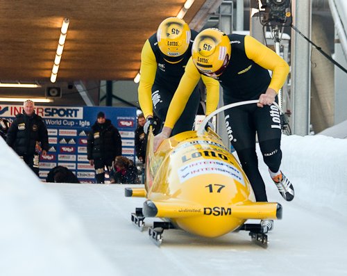 Tweemansbob in actie